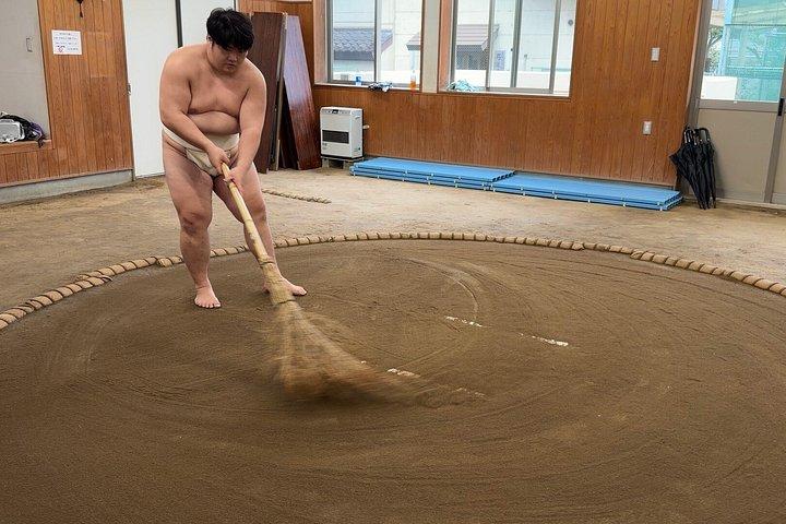 宮城野部屋合宿で大阪相撲の稽古