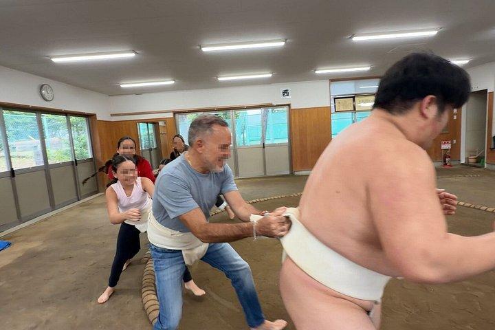宮城野部屋合宿で大阪相撲の稽古