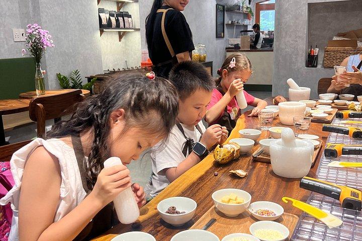 Bean-to-bar chocoladeworkshop in Da Lat