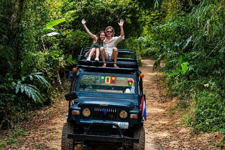 Koh Samui 4WD Jungle Jeep Safari with Waterfall & Lunch