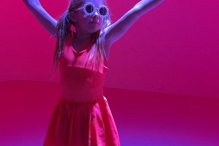 K-pop Dance Class for Beginners and Video Shoot at Kpop center