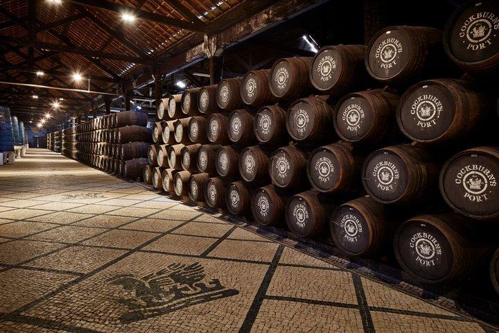 Porto: Cockburn's Port Lodge Tour & Main Room Wine Tasting