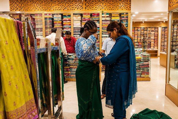 Delhi：女性エキスパートガイド付きショッピングツアー