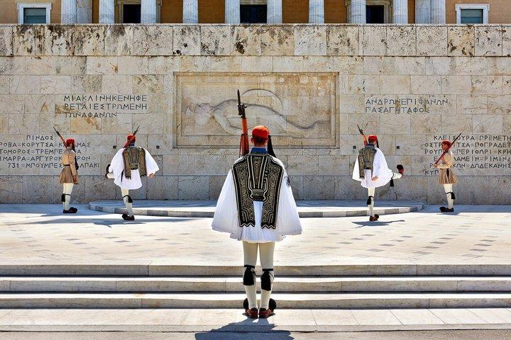 アテネと古代コリントの一日プライベート ツアー