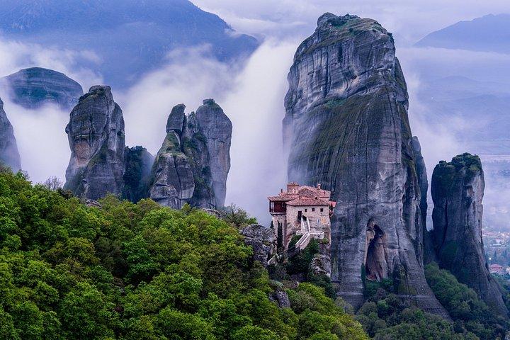 Meteora Full Day Private Tour from Athens including Lunch
