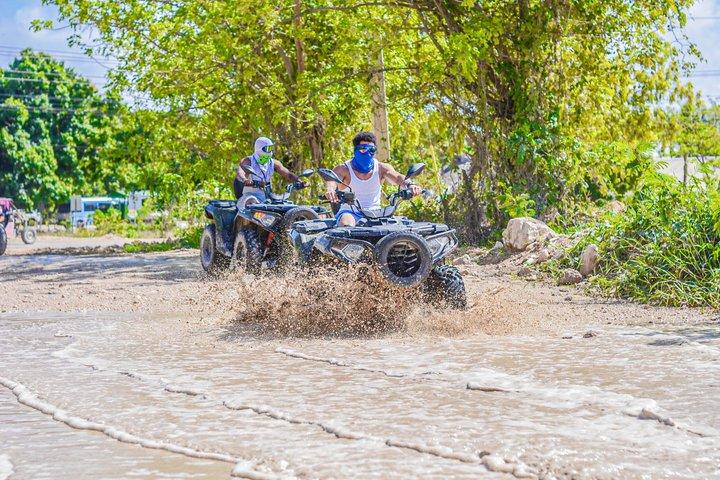 Passeio de quadriciclo e buggy em Punta Cana