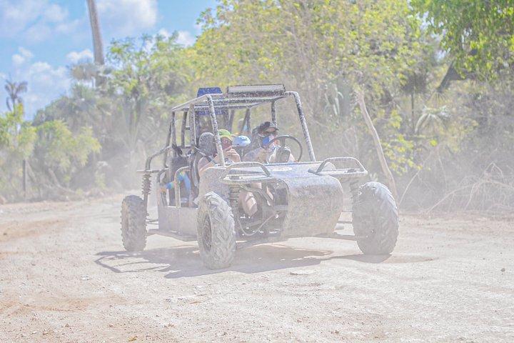 Passeio de quadriciclo e buggy em Punta Cana