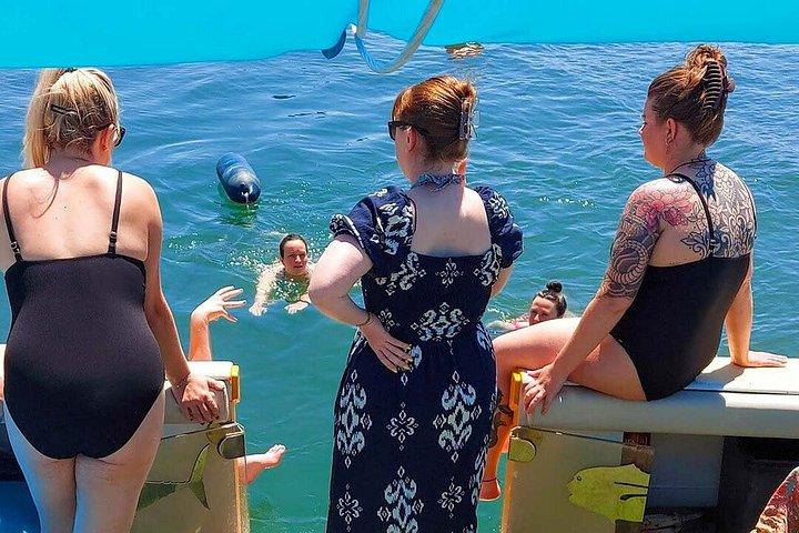 ランチと水泳付きのプライベートリスボンクルーズ体験