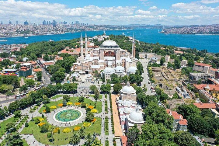 Full Day Istanbul Highlights Panoramas in Europe and Asia