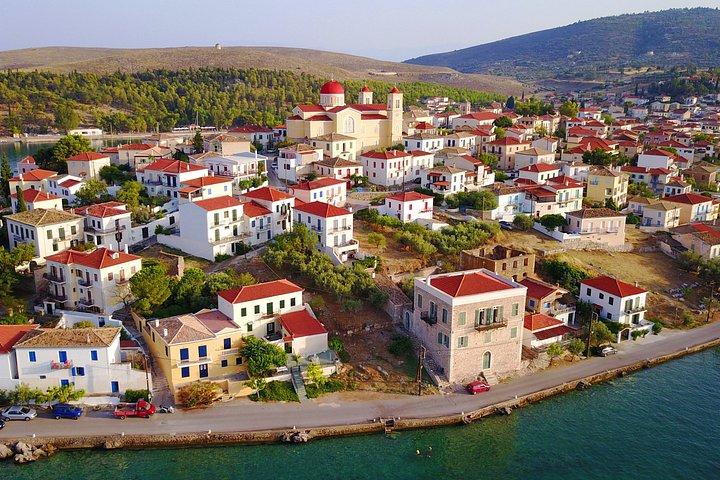 Delphi, Itea, Galaxidi full day private tour from Athens