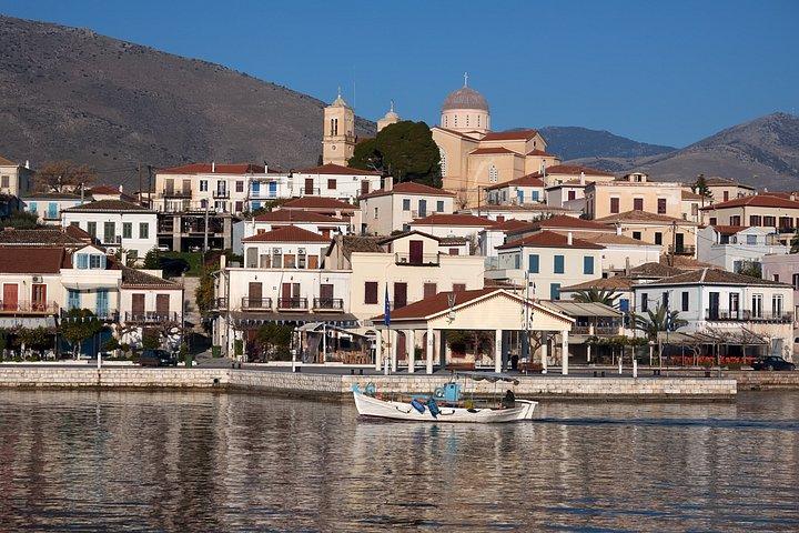 Delphi, Itea, Galaxidi full day private tour from Athens
