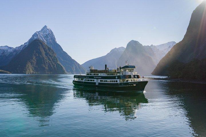 Milford Sound Cruise - RealNZ