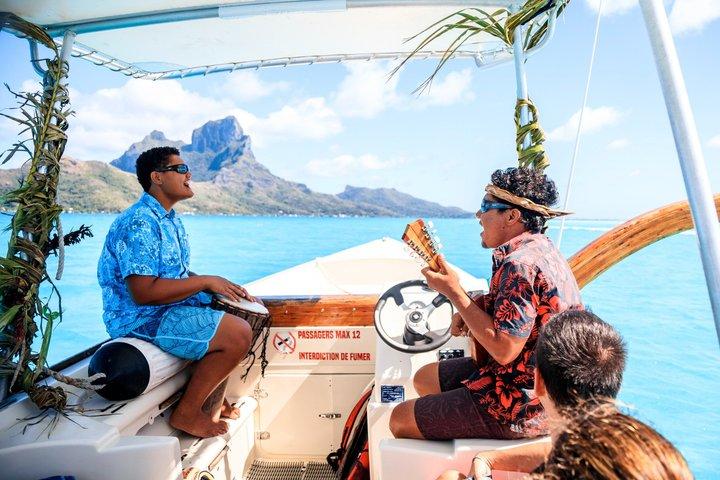 Full-Day Bora Bora Lagoon Cruise Including Snorkeling with Sharks and Stingrays
