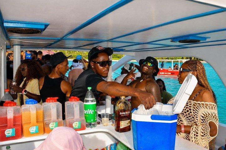 Punta Cana Hip Hop Party Boat Adults Only DJ e bebidas ilimitadas
