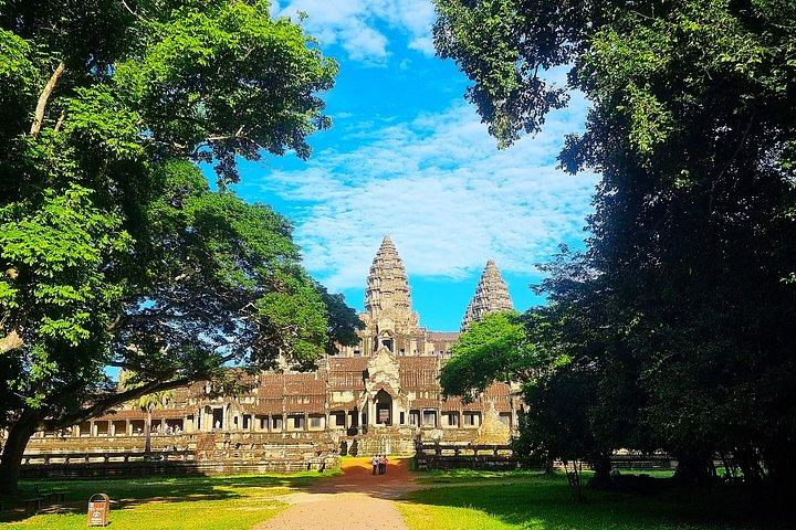 Angkor Wat Highlights Full-Day Tour