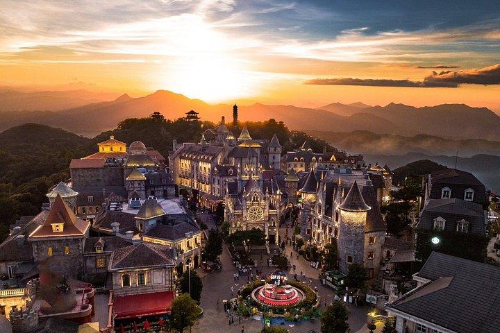 ダナンからバナヒルズとゴールデンブリッジへのプライベート日帰り旅行