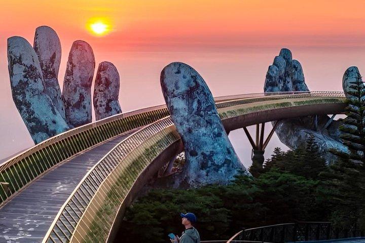 ダナンからバナヒルズとゴールデンブリッジへのプライベート日帰り旅行