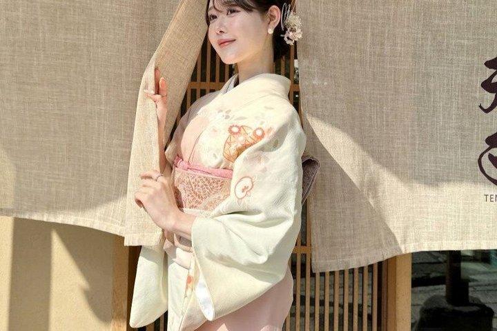Kyoto Gion: Family-Friendly Kimono & Yukata Experience at WARGO