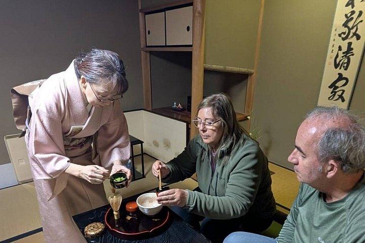 金沢禅寺書道茶体験ウォーキングツアー