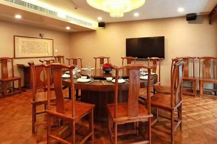 Shanghai Huangpu River Evening Cruises With Dinner