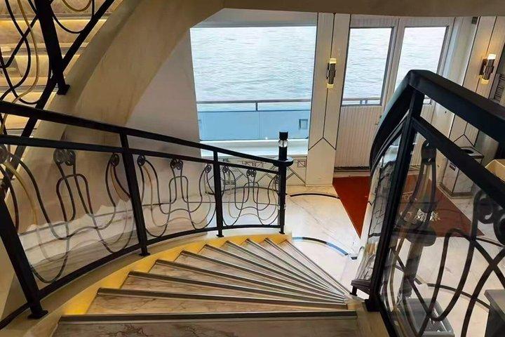 Shanghai Huangpu River Evening Cruises With Dinner