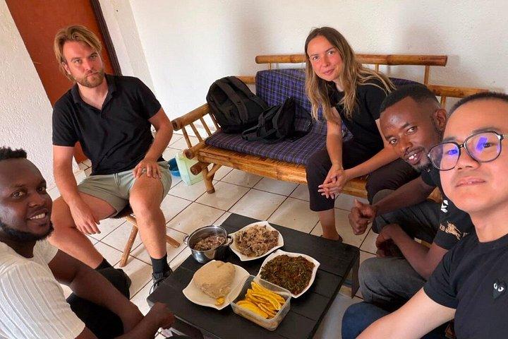 キガリ・マーケット・トゥ・ホーム : ルワンダの食事を地元のホストと作る
