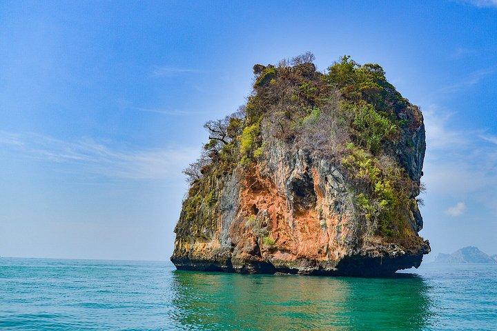 クラビ発サンセット豪華カタマランクルーズ4島