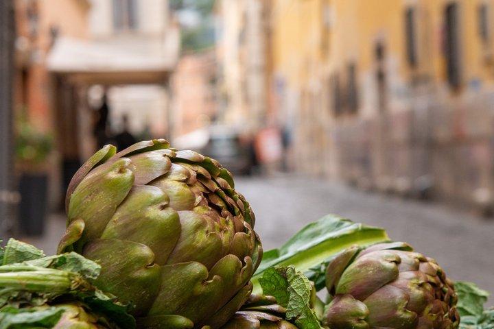 Passeggiata privata nel ghetto ebraico e l'influenza nella cucina romana
