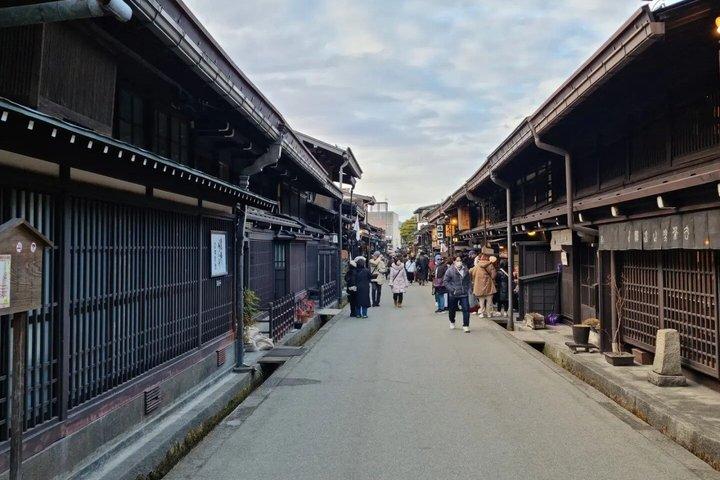名古屋発白川郷ユネスコ村&高山日帰りツアー