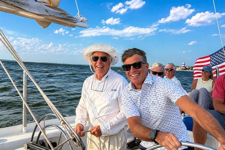 Vela pomeridiana dello yacht di 12 metri dell'America's Cup da Hilton Head