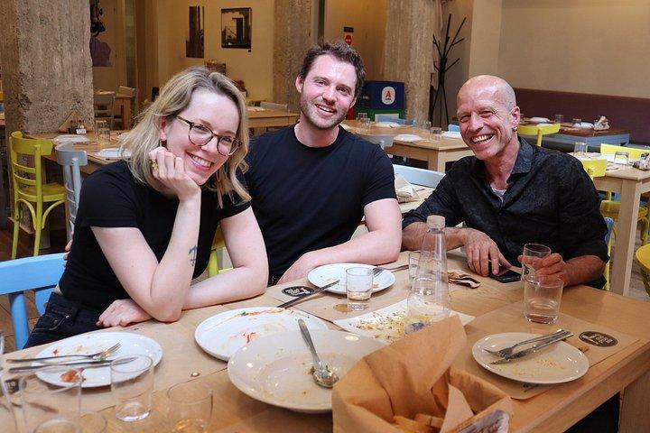 地元シェフと行くフードツアー：マーケット、テイスティング＆ランチ
