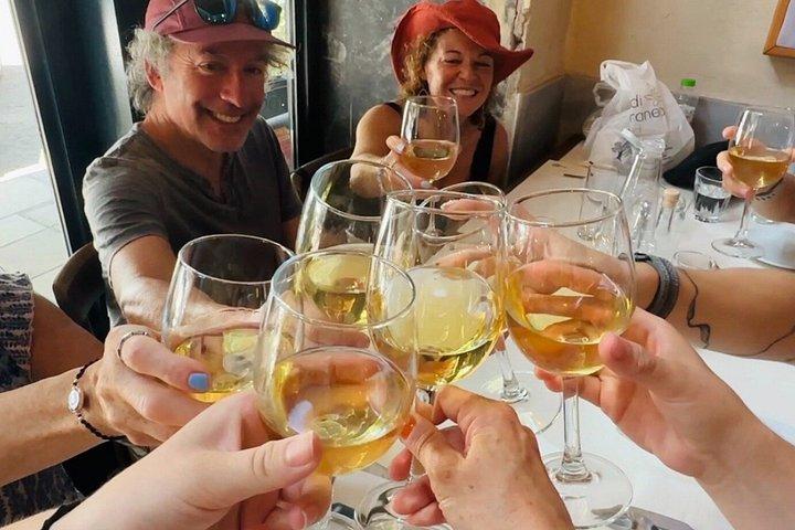 地元シェフと行くフードツアー：マーケット、テイスティング＆ランチ