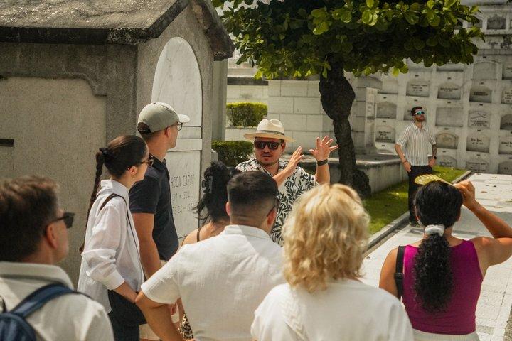 Legends & Legacy: tour della città + passeggiata nel cimitero storico