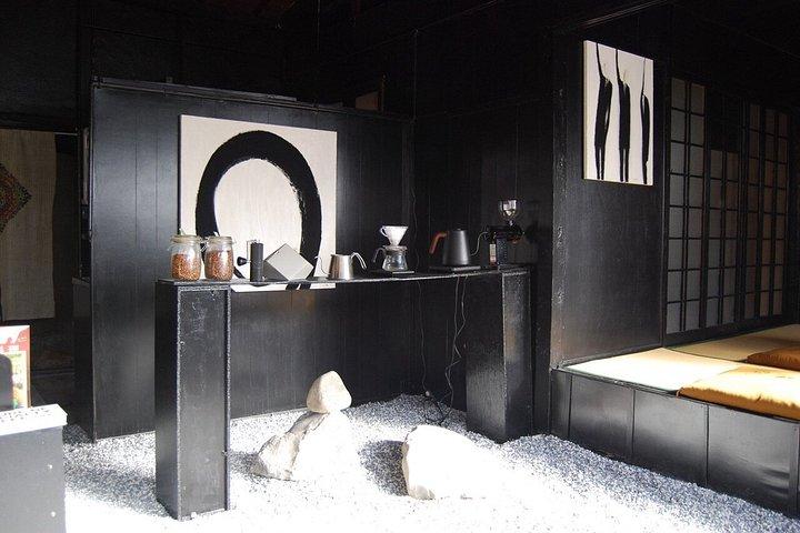 朝の京都の町家で過ごす、坐禅とスペシャルティコーヒーのひととき。