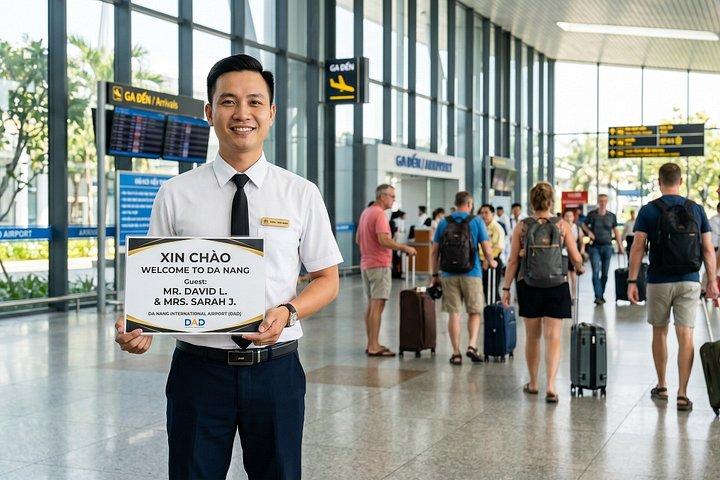 ダナン : DAD空港 都心までのプライベート送迎