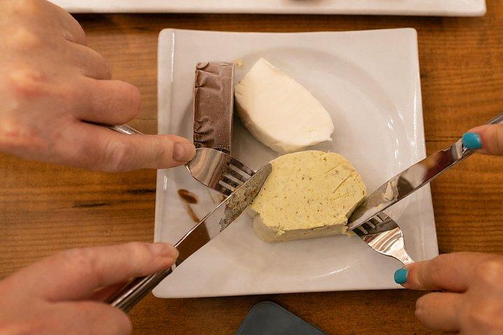 イスタンブール・アジア・サイドフードツアー•小グループ•10名+試食