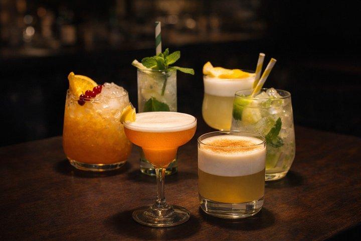 Soul of Las Ramblasウォーキングツアーフラメンコショー&カクテル