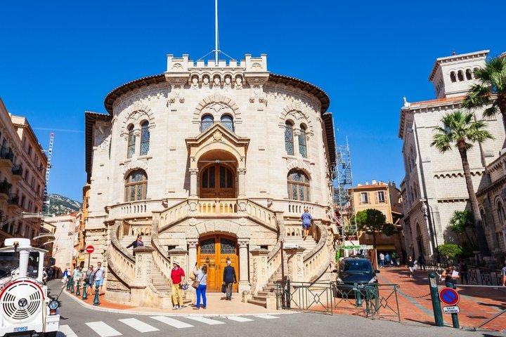 Monaco Old Town Scavenger Hunt & Excursão a pé autoguiada
