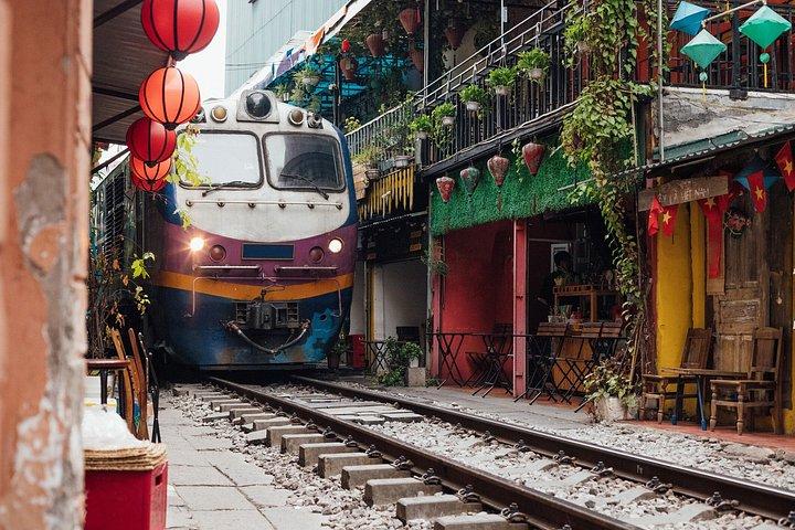 プライベートハノイウォーキングツアー隠れた宝石と電車通り