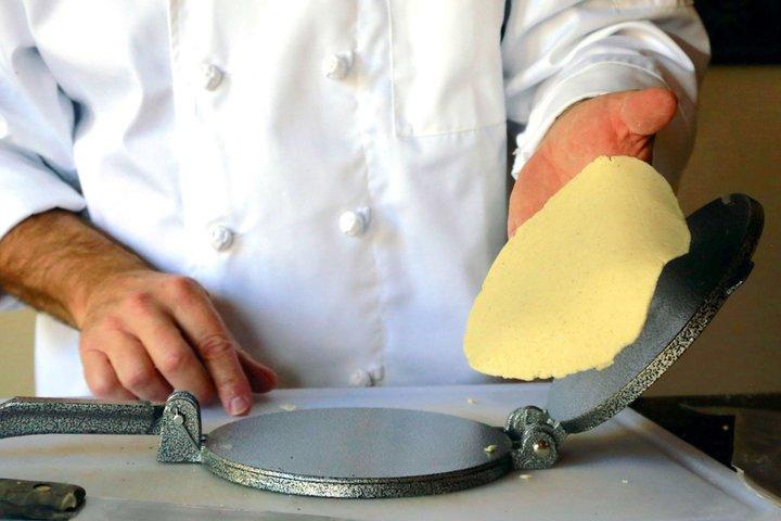 Fun Tortilla Salsa and Guacamole Cooking Class in Baltimore