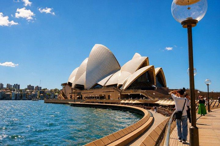 Sydney Scavenger Hunt and Highlights Self Guided Walking Tour