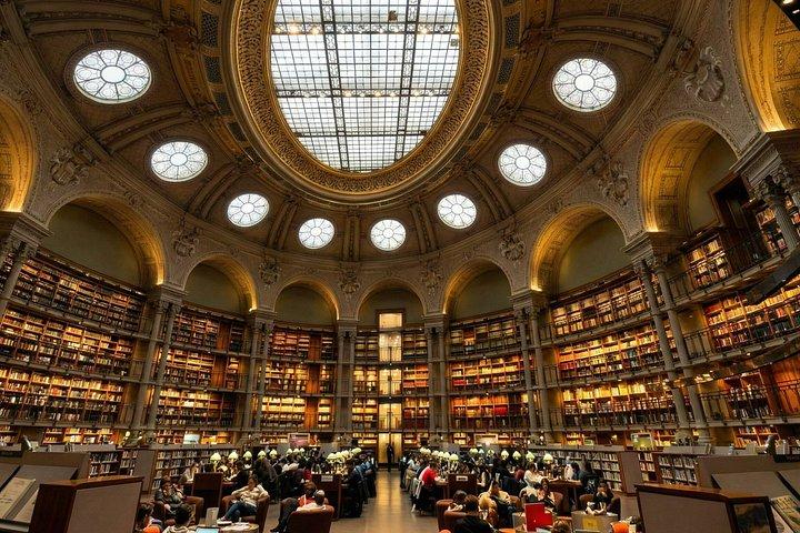 パリの秘密の地下通路とBNFオーバルルームウォーキングツアー