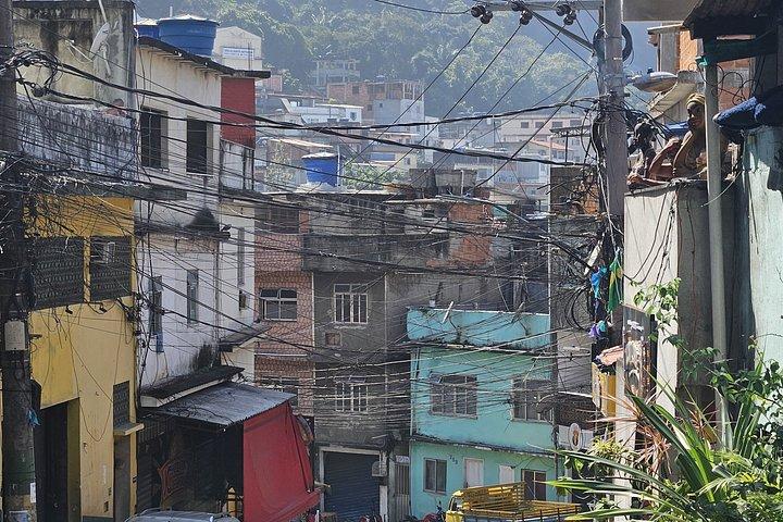 リオ・ファベーラ・ライフツアー 地元の子どもNGOを支援