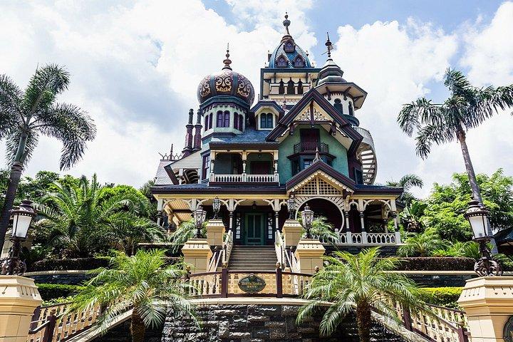 Custom 6-Day Hong Kong and Macau with Hotel and Disneyland Option