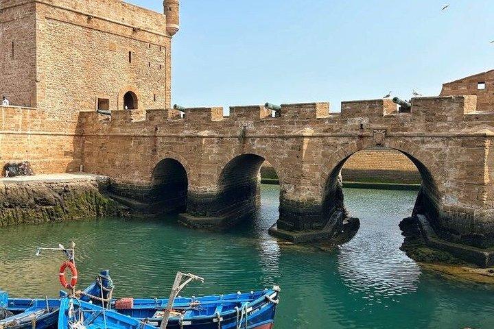 マラケシュからのエッサウイラ日帰り旅行（メディナと大西洋海岸）