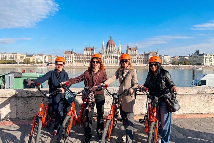 Historische fietstour van Boedapest 2,5 uur met lokale gids