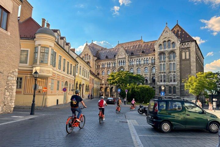 Historische fietstour van Boedapest 2,5 uur met lokale gids
