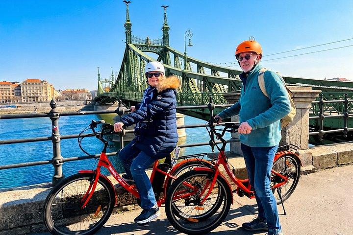 ブダペスト歴史自転車ツアー90分