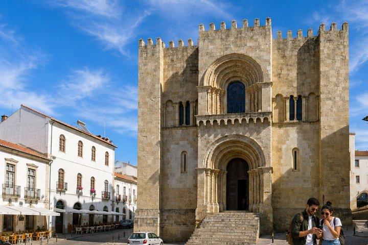 Coimbra Scavenger Hunt & Highlights Self-Guided Walking Tour
