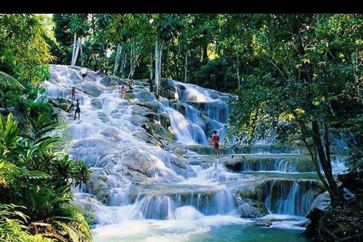 Dunns River Falls et Blue Hole Combo